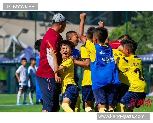 德馨足球助力青少年成长打造健康快乐的足球文化新风尚